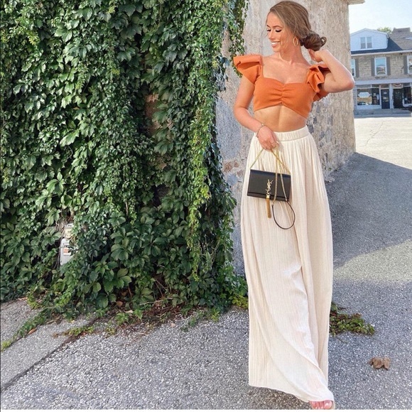 Zara Knit Ruffle Sleeve Pleated Crop Tops- 2 Pairs- Orange & Black (Size Large) - Picture 7 of 10